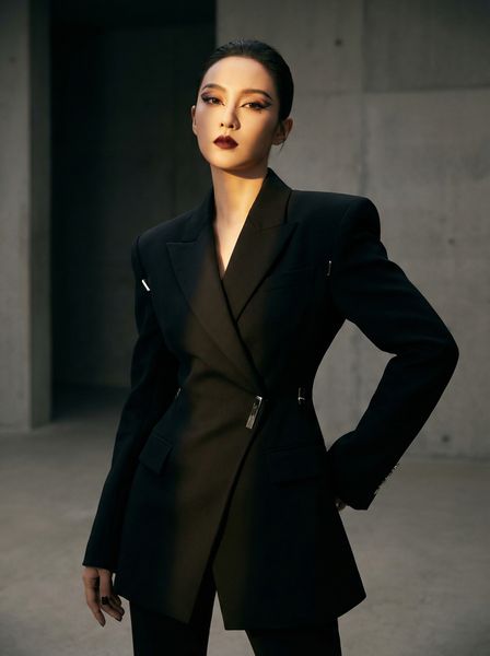 透明睡衣美图展示-清新文艺视频